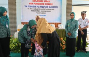 Beri Bantuan Bagi Balita, Cantika Wahono Optimis Angka Stunting di Bojonegoro Akan Terus Turun