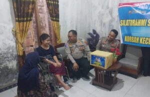 Satlantas Polres Blora Beri Bantuan Korban Kecelakaan dalam Ops Patuh Candi 2025