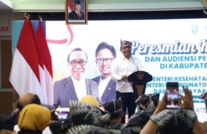 Forkopimda Bojonegoro Dampingi Menko PMK Resmikan Katarak Center di RSUD Padangan