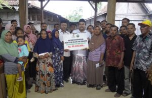 Bupati Blora Bersama Baznas Salurkan Bantuan untuk Korban Bencana di Jati