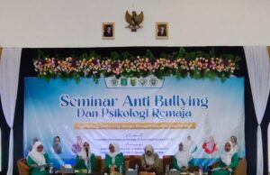 PC Fatayat NU Blora Gelar Seminar Anti Bullying dan Kesehatan Remaja
