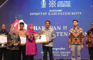 Bojonegoro Raih Prestasi di Ajang Investment Award 2025, Diberikan Langsung Oleh Gubernur Jatim