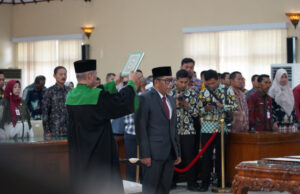 Bupati Bojonegoro Lantik Edi Susanto Sebagai Sekda Kab. Bojonegoro