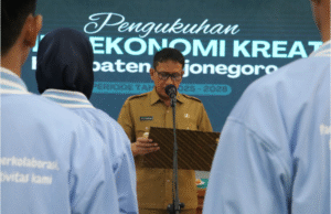 Bupati Bojonegoro Kukuhkan Komite Ekonomi Kreatif dan Buka Bimtek Ekraf 2025: Dorong Ide, Inovasi, dan Kemandirian Pelaku Kreatif