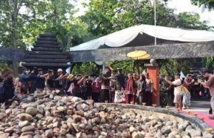 Rangkaian HJB Ke-348, Pemkab Bojonegoro Gelar Prosesi Pengambilan Api Sebagai Simbol Semangat Membangun Daerah