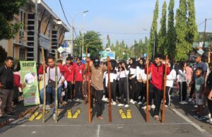 Menyenangkan, Menegangkan dan Seru ! Permainan Tradisional CFD Kominfo-Dalduk KB Sukses Digelar