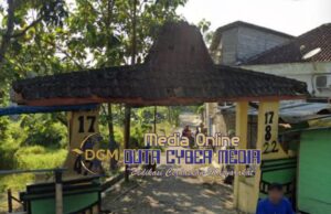 Pemilik Toko Diduga Bongkar Gapura Desa Sogo Tanpa Izin, Tebang Pohon Provinsi: Warga Laporkan ke Polres Blora