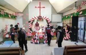 Jelang Ibadah, Polres Bojonegoro Lakukan Sterilisasi Gereja