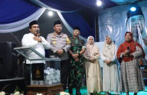 Tiup Terompet dan Pukul Kentongan, Bupati Blora Rayakan 2026 Bareng Rakyat
