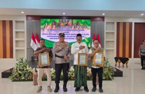 Perkuat Sinergitas, Kapolres Blora Beri Penghargaan Tokoh Pendukung Swasembada Pangan Berkelanjutan