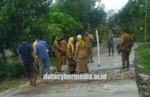 Monev BKKD Jalan Rigid Beton di Dukuh Petak Desa Beged, Tim Kecamatan Gayam Nyatakan Sesuai RAB