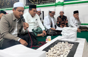 Buka Kelambu Sunan Pojok : Tradisi Sakral yang Sukses Putar Roda Ekonomi Blora