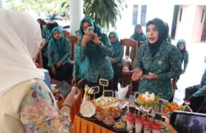 Ibu – ibu PKK Purwosari Unjuk Kreasi Menu Sehat Berbahan Telur Gayatri, Perkuat Ketahanan Pangan