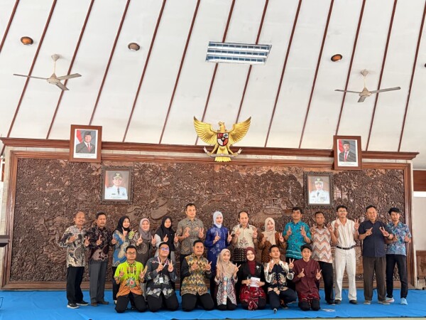 Kelas Inspirasi Bojonegoro Ke-12 Resmi Dimulai, Para Relawan Ikuti Briefing Akbar di Pendopo Malowopati