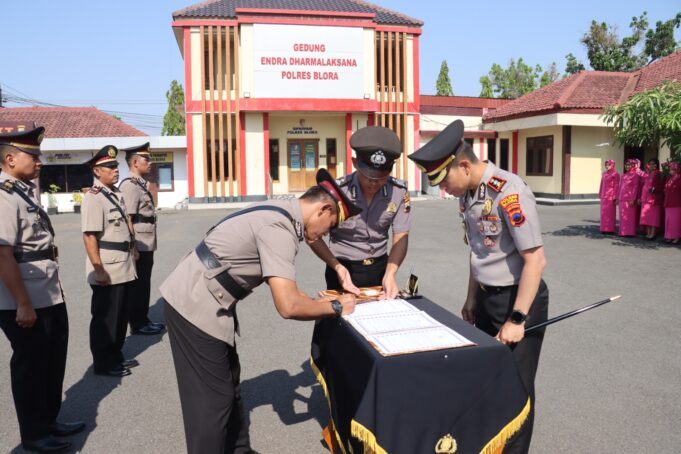 Polres Blora Gelar Sertijab PJU dan Kapolsek Jajaran