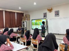 Babinsa Koramil Cepu Dampingi Kadet Unhan RI Beri Pembekalan Siswa SRMA 18 Blora